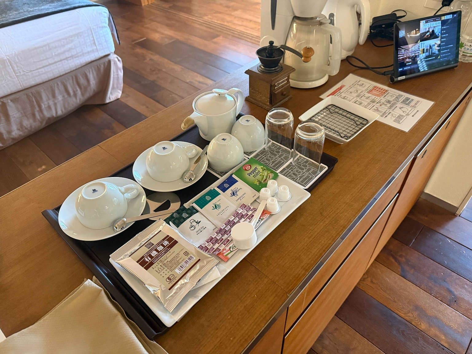 客室の茶器