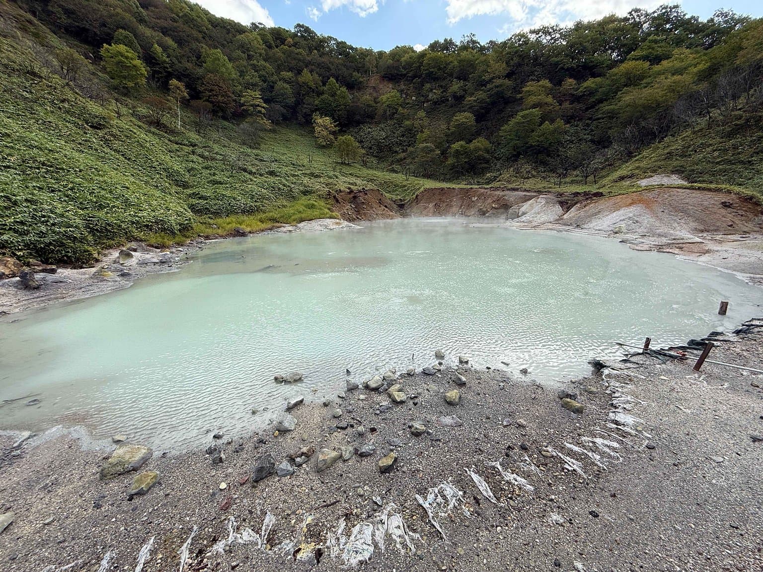 大湯沼周辺の景色