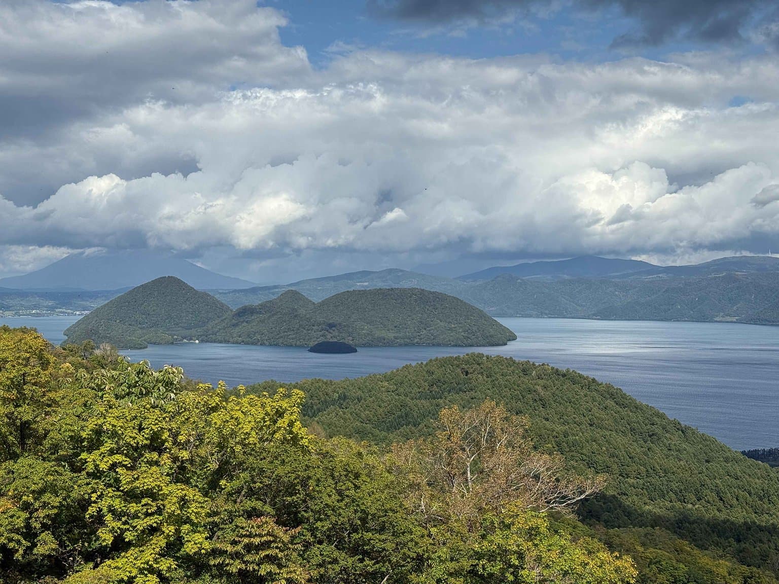 洞爺湖と中島